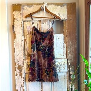 Urban Outfitters Graphic Mini Dress (MEDIUM)